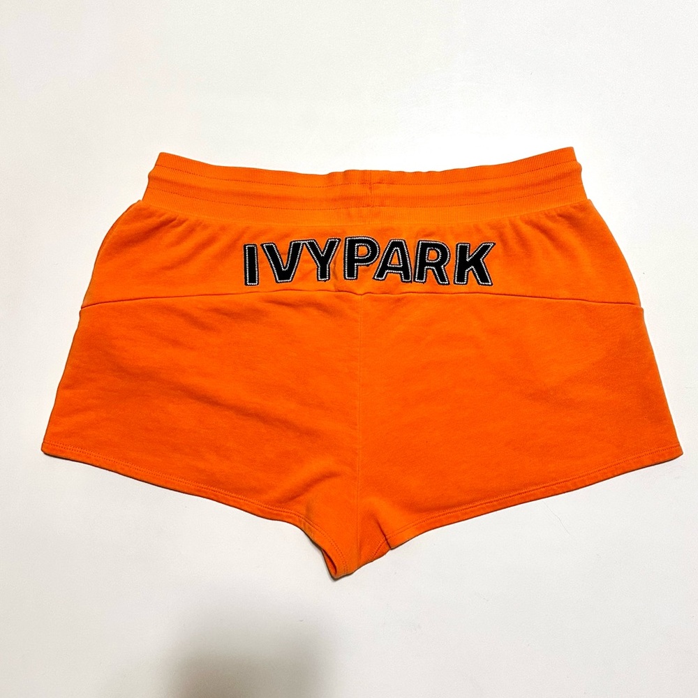 Women’s Ivy Park loungewear booty shorts w elastic waist & pockets
